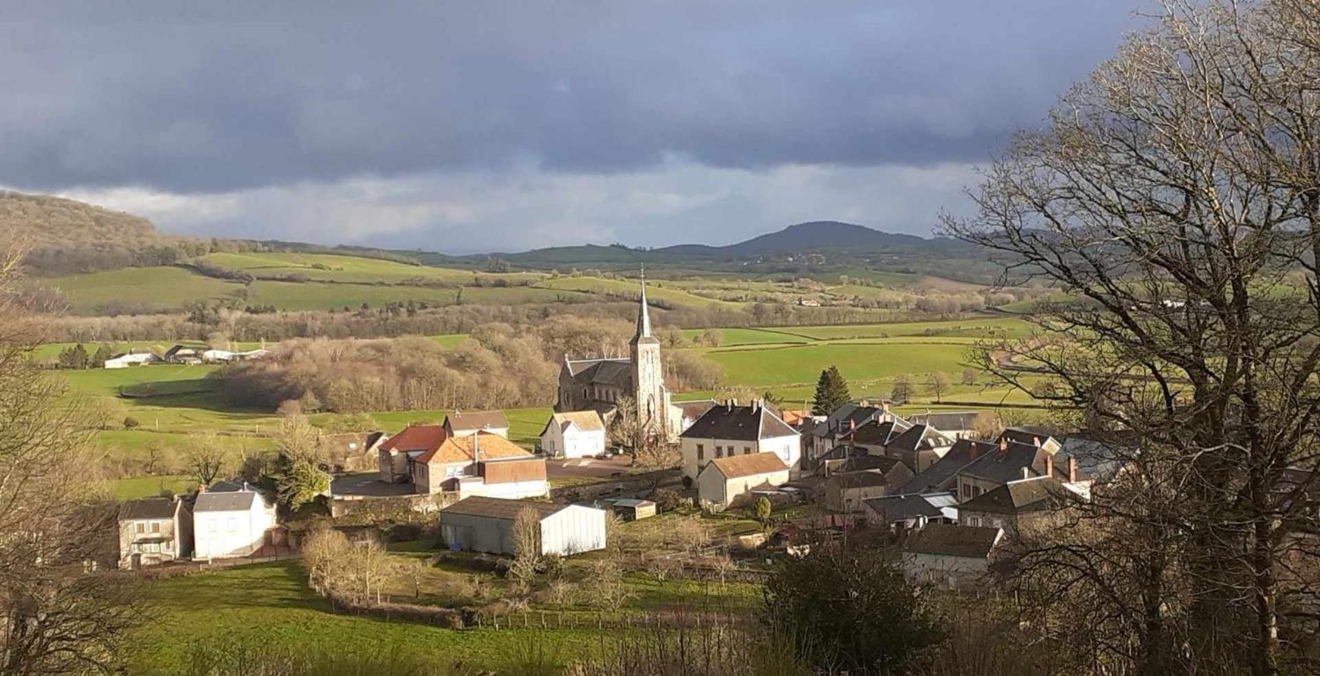 Le Gite De La Fontaine Chiddes Exteriör bild